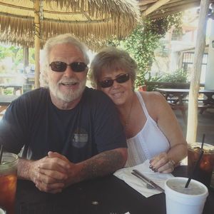 Meet your Posher, Lois